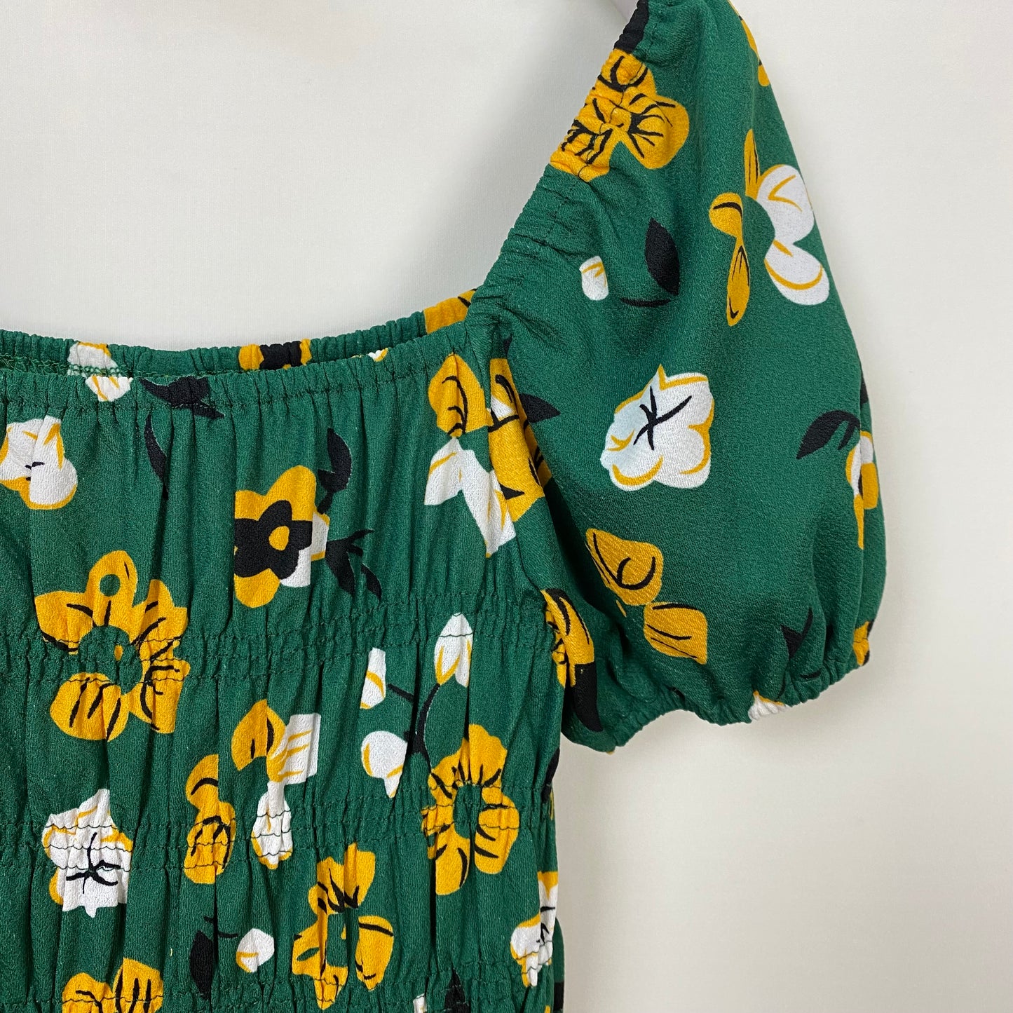 Pleasant Dreams Classic Dress Knee Length Happy Flowers