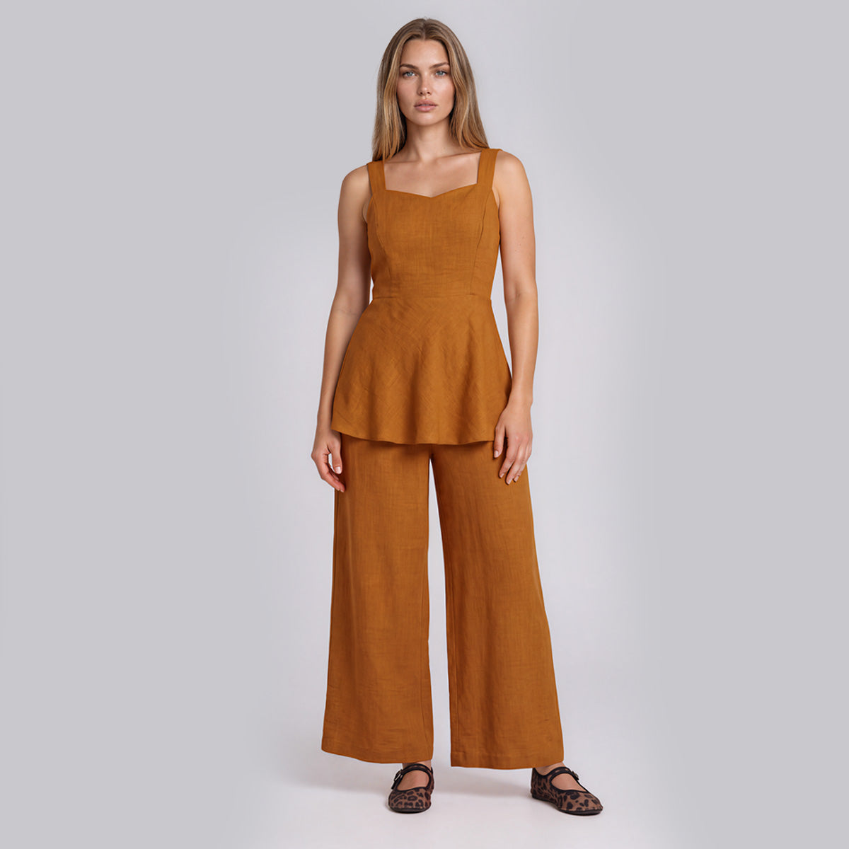 Claudia Sweetheart Tie Back and Pants Set