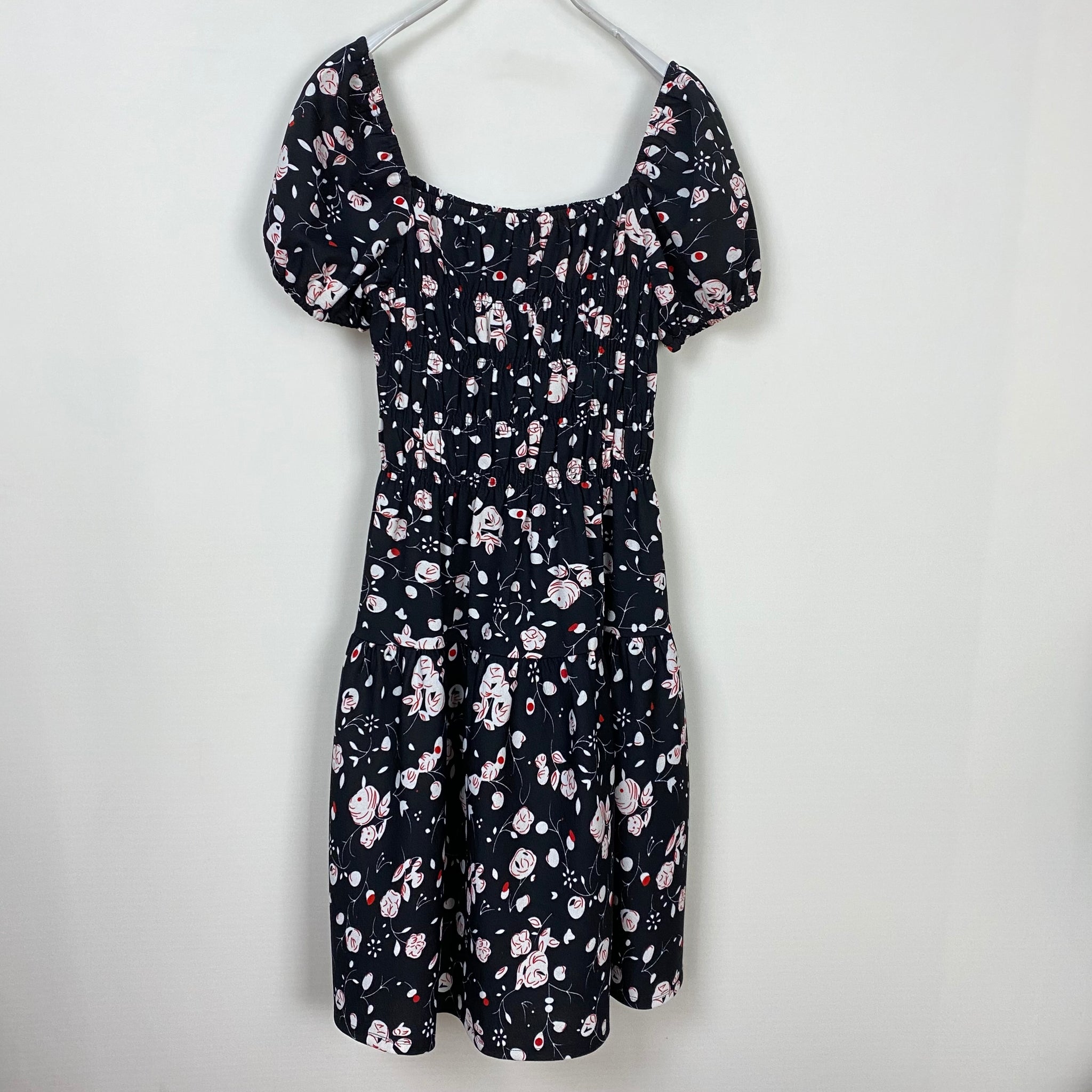Pleasant Dreams Classic Dress Knee Length Coming Up Roses